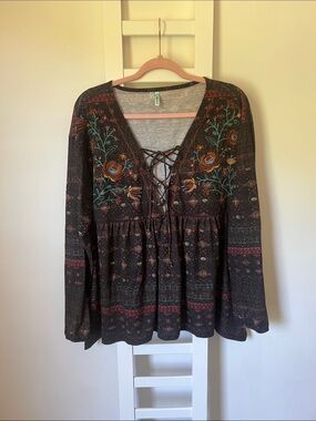 Lace-Up Floral Boho Blouse in Soft Black